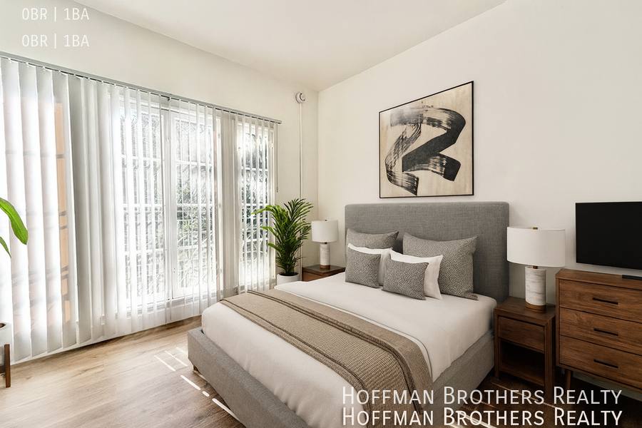 Apartment for rent at 4231 Leimert Blvd #4, Los Angeles, CA 90008