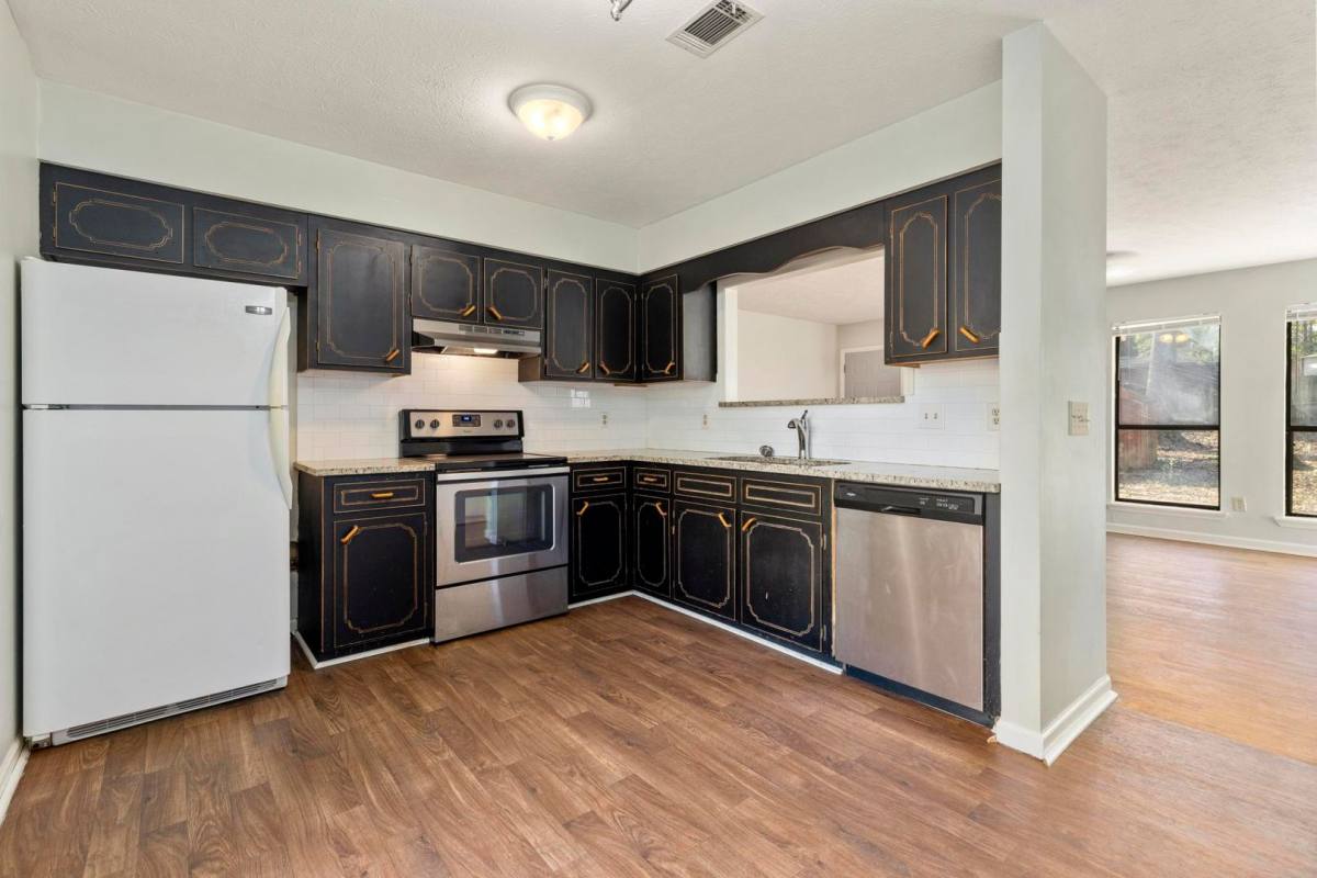 House for rent at 233 N Cedarbrook Dr, Auburn, AL 36830