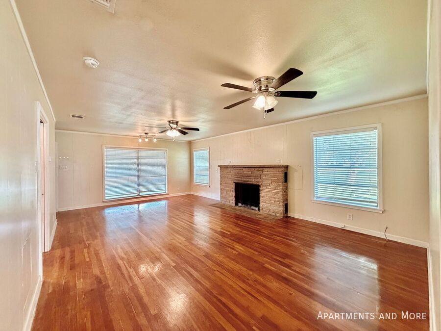 House for rent at 1224 Academy St, San Marcos, TX 78666