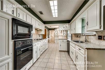 House for rent at 1006 Mayapple Dr, Garland, TX 75043