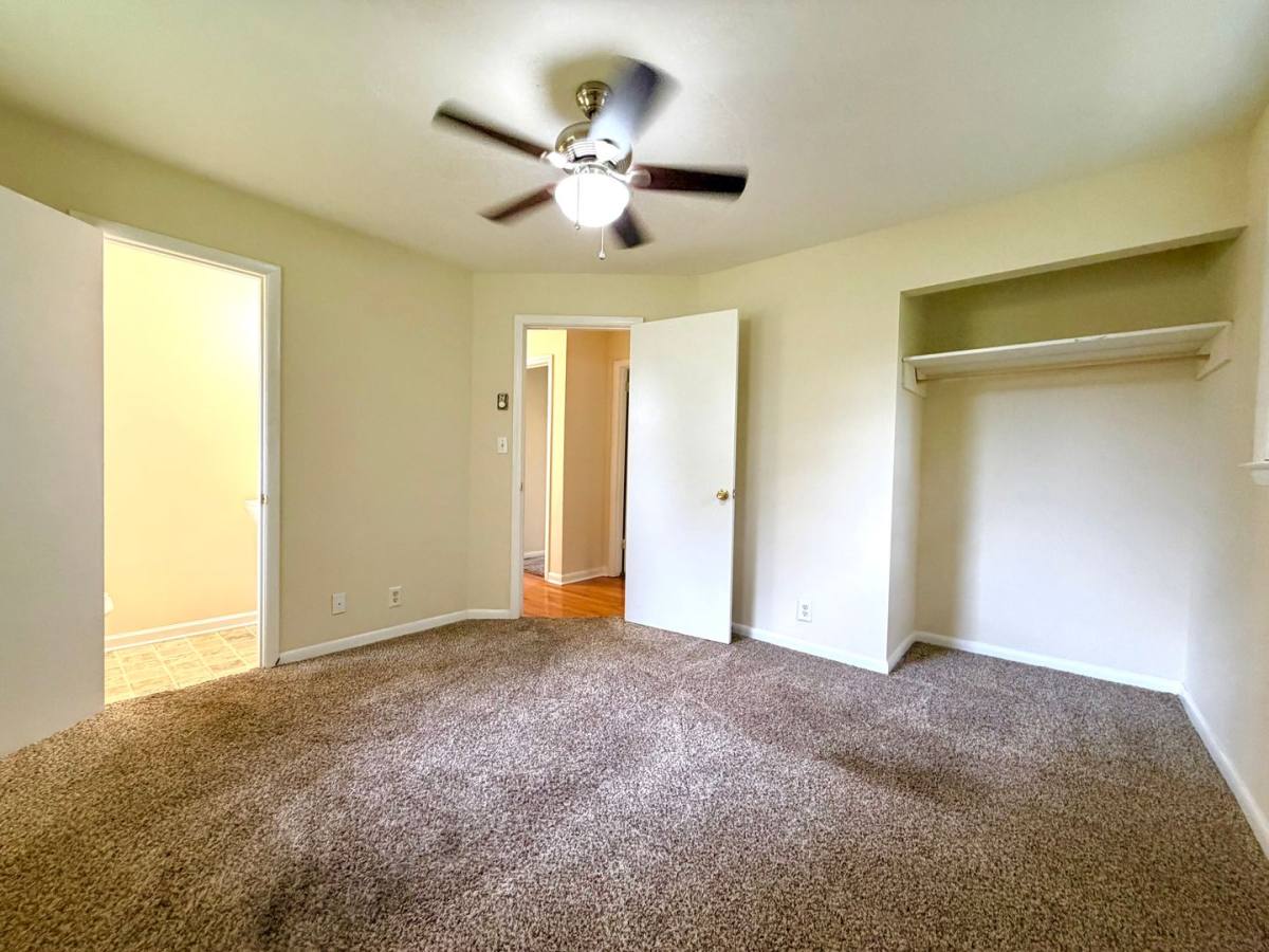 House for rent at 221 Mills Dr, Clarksville, TN 37042