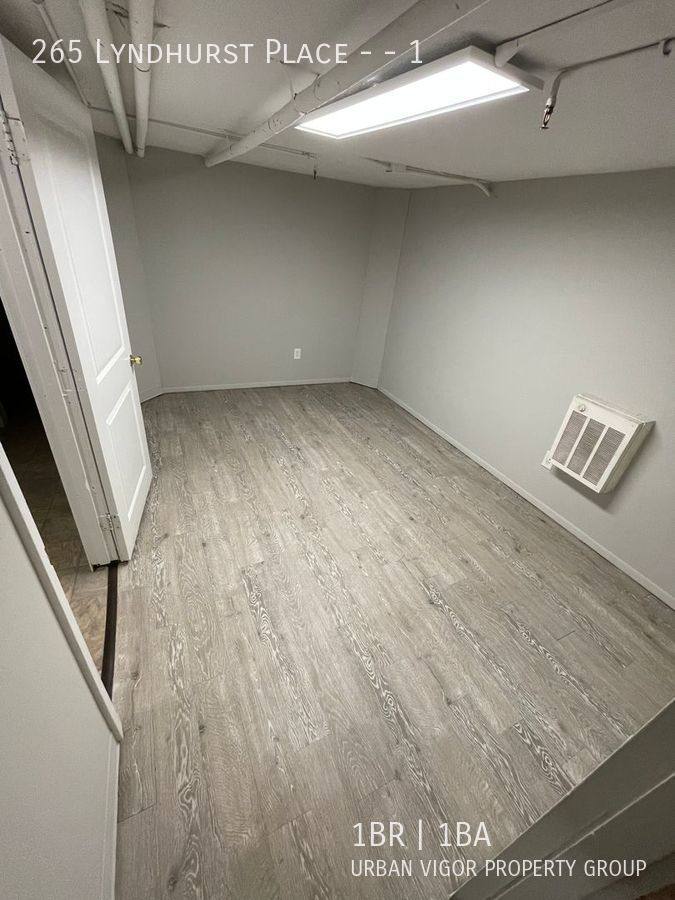 Apartment for rent at 265 Lyndhurst Place #1, Lexington, KY 40508