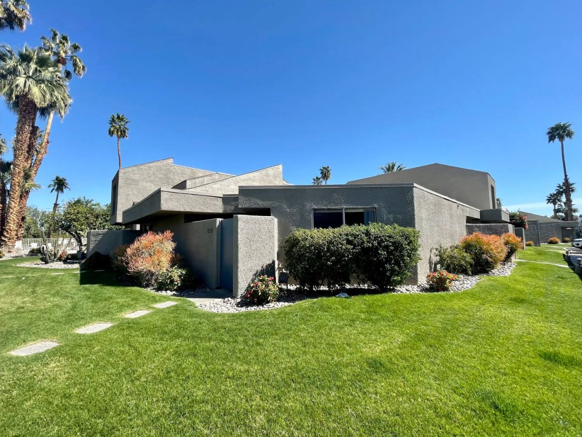 Condo for rent at 71846 Eleanora Lane, Rancho Mirage, CA 92270