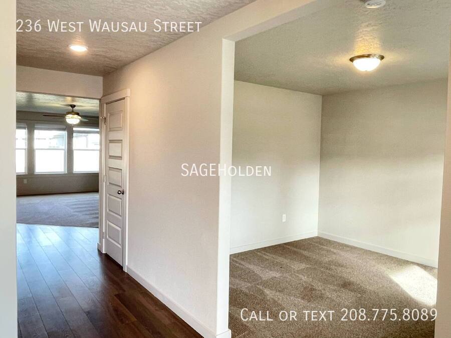 House for rent at 236 W Wausau St, Meridian, ID 83646