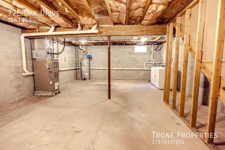 Townhouse for rent at 77E Oak Dr, New Oxford, PA 17350