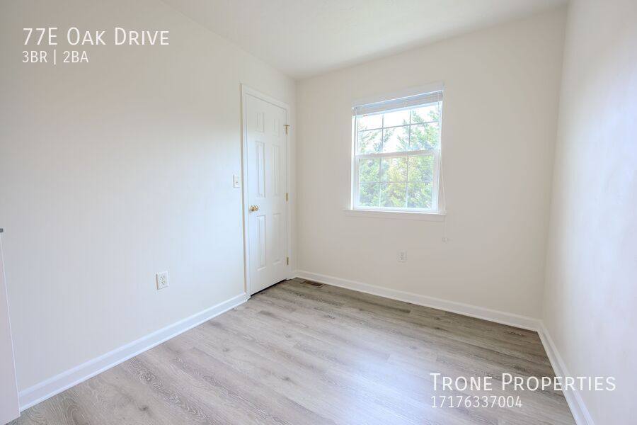 Townhouse for rent at 77E Oak Dr, New Oxford, PA 17350