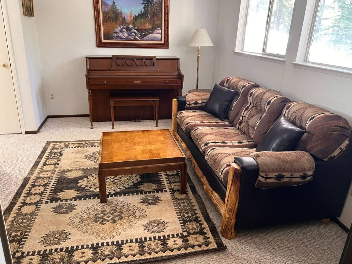 House for rent at 847 Clement St, South Lake Tahoe, CA 96150