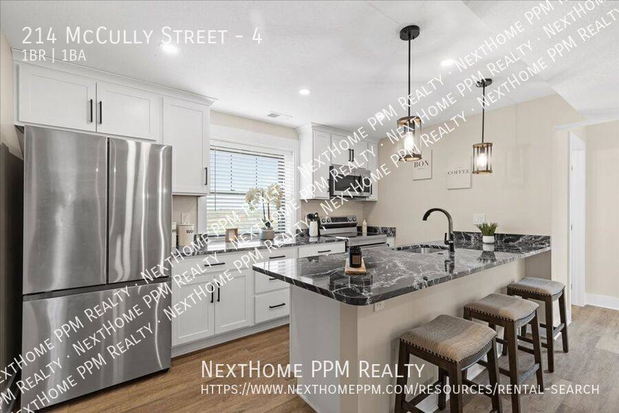 Apartment for rent at 214 McCully St #4, Pittsburgh, PA 15216