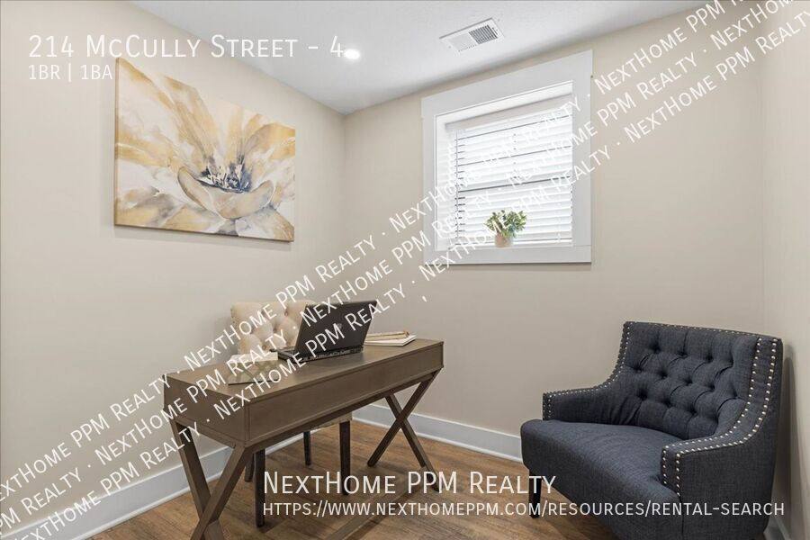 Apartment for rent at 214 McCully St #4, Pittsburgh, PA 15216