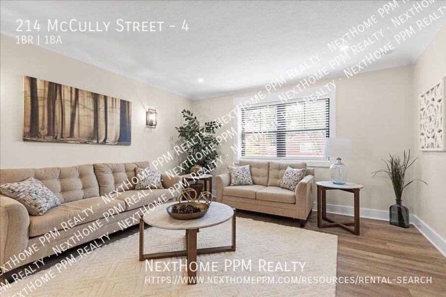 Apartment for rent at 214 McCully St #4, Pittsburgh, PA 15216