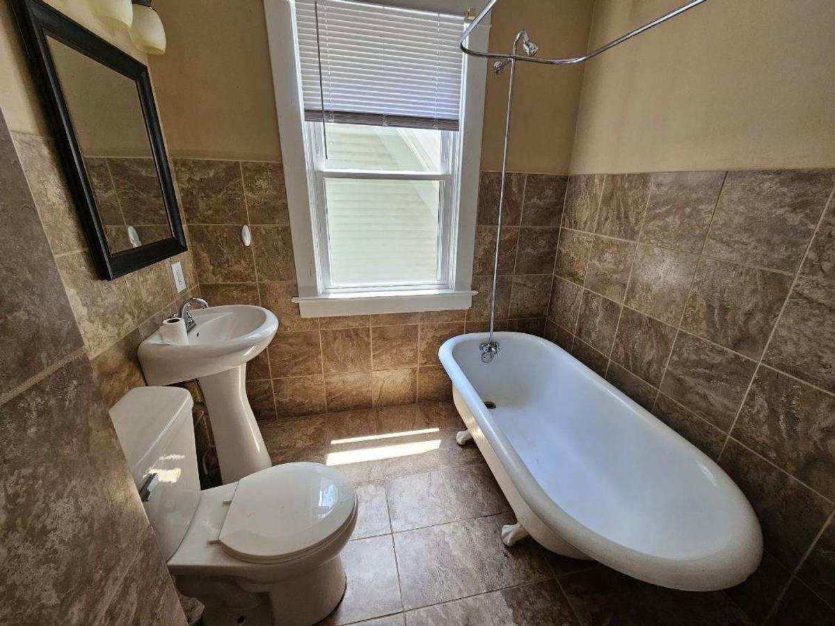 House for rent at 1913 S 7th St, Springfield, IL 62703