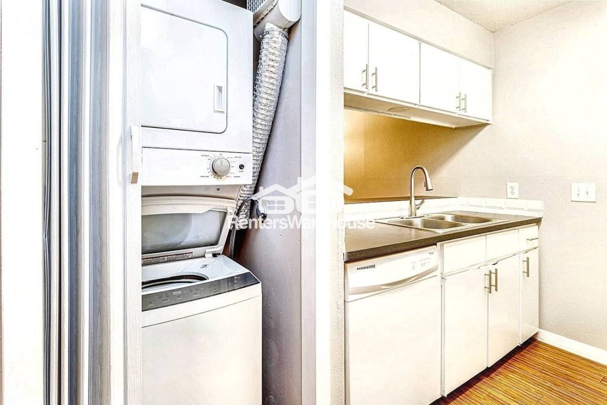 Apartment for rent at 4007 Ave C #105, Austin, TX 78751
