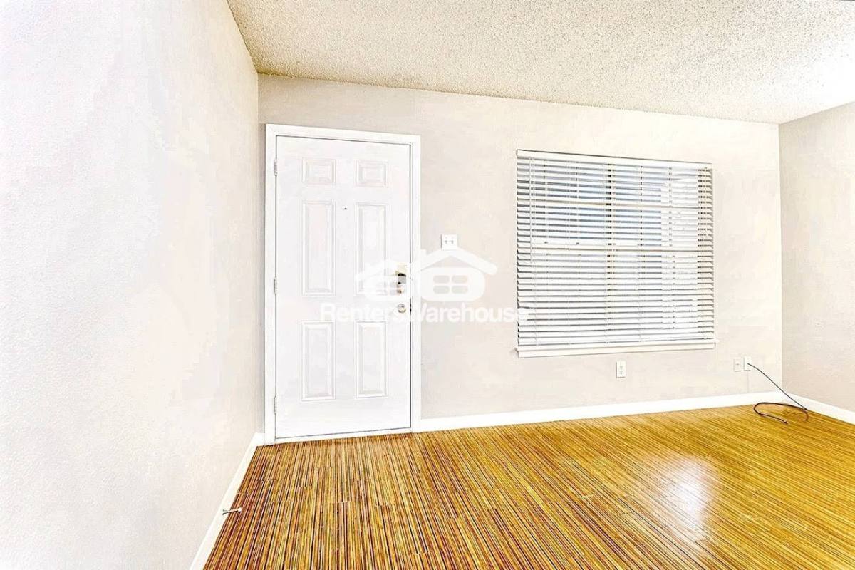 Apartment for rent at 4007 Ave C #105, Austin, TX 78751