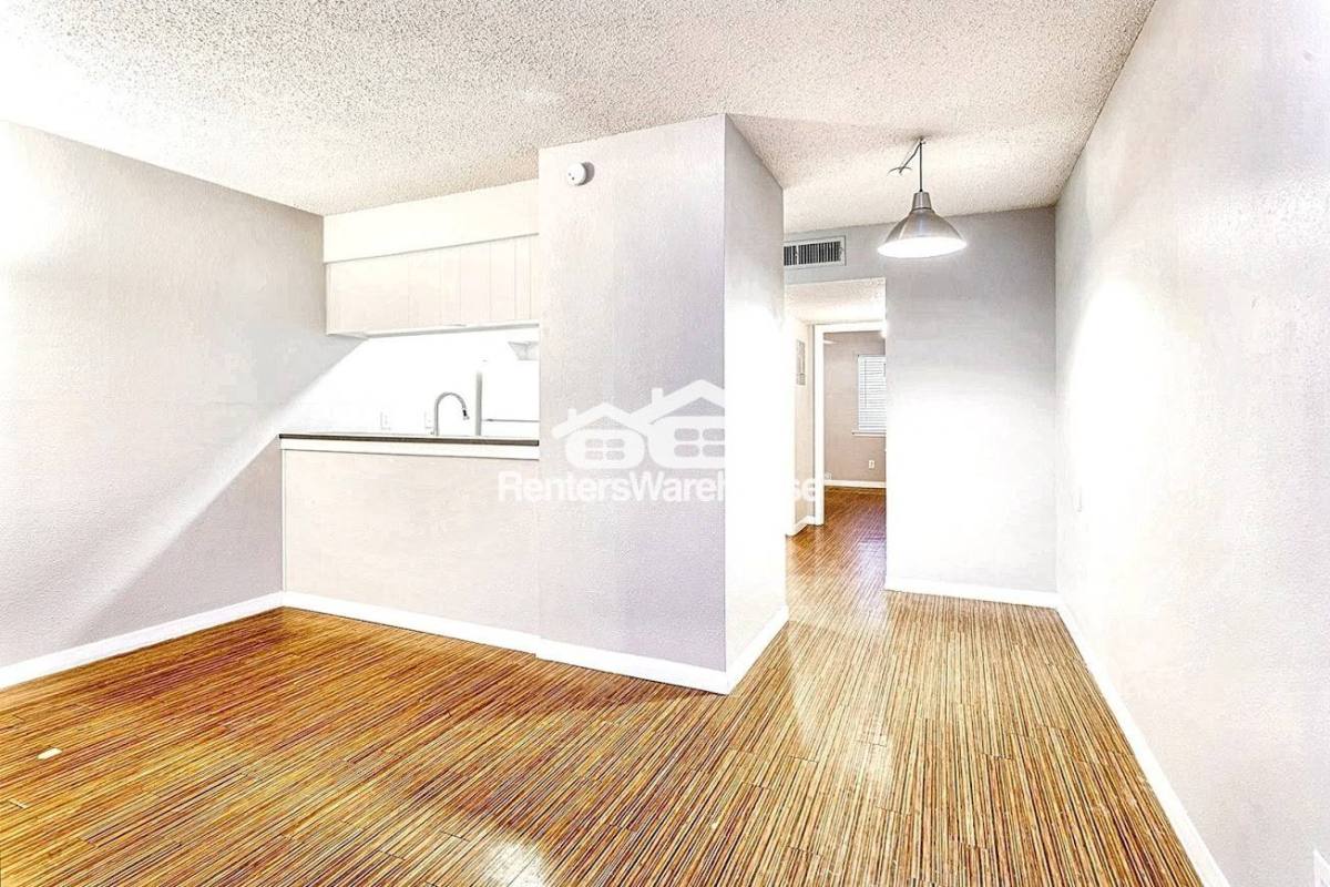Apartment for rent at 4007 Ave C #105, Austin, TX 78751