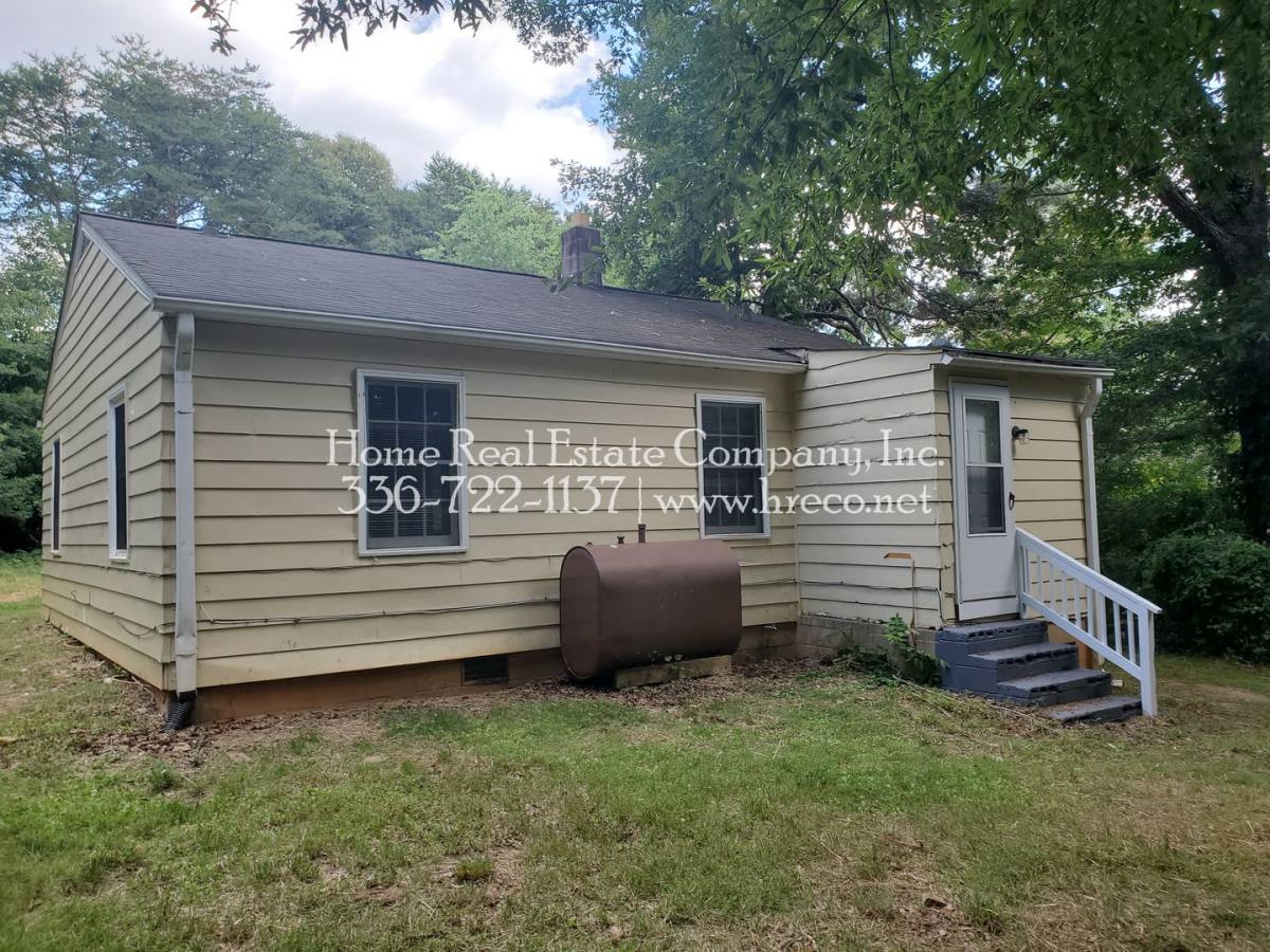 Apartment for rent at 3050 Heitman Dr, Winston Salem, NC 27107
