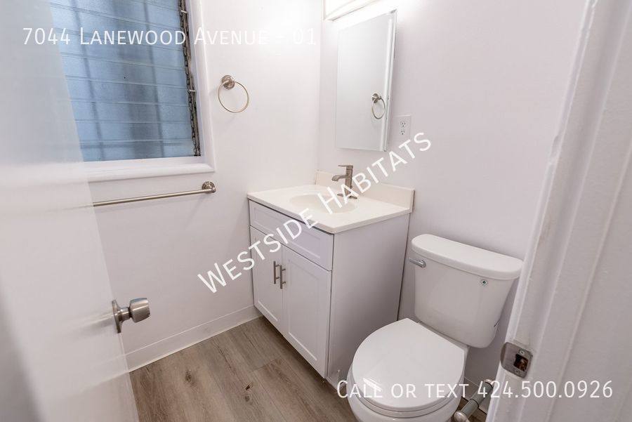 Apartment for rent at 7044 Lanewood Ave #1, Los Angeles, CA 90028