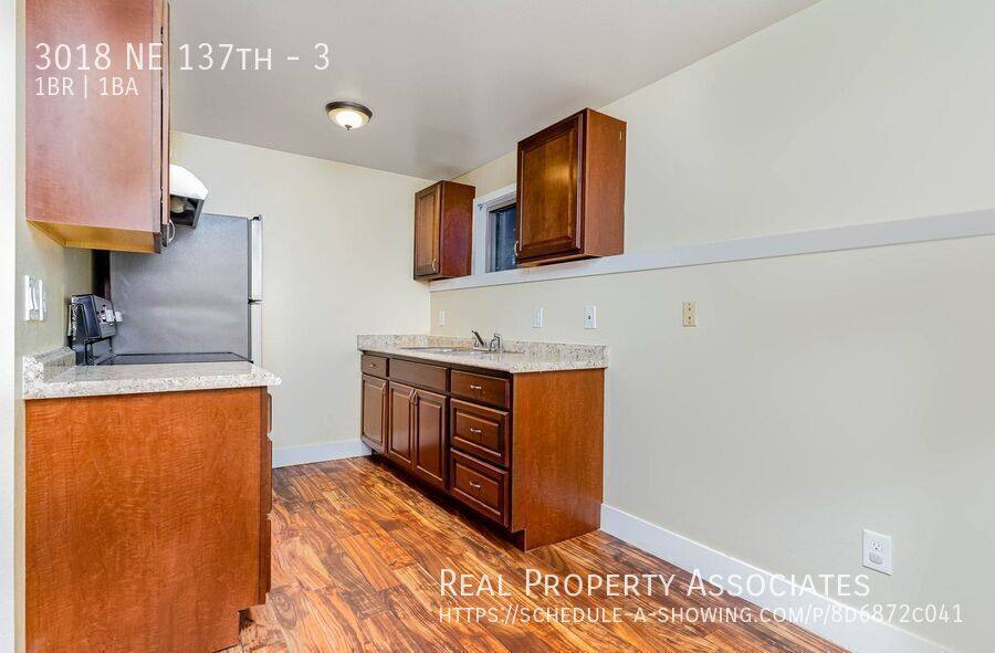 Apartment for rent at 3018 NE 137th #3, Seattle, WA 98125