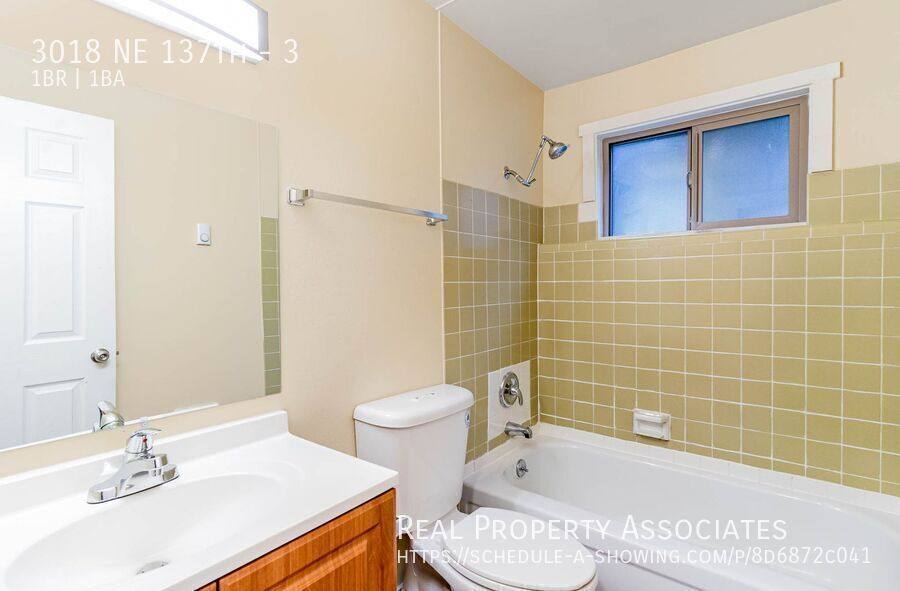 Apartment for rent at 3018 NE 137th #3, Seattle, WA 98125
