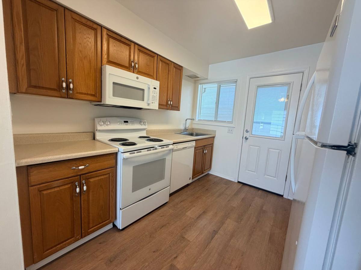 House for rent at 525 NE 113th Ave, Portland, OR 97220