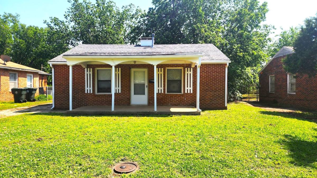 House for rent at 522 E Curtis Dr, Oklahoma City, OK 73110