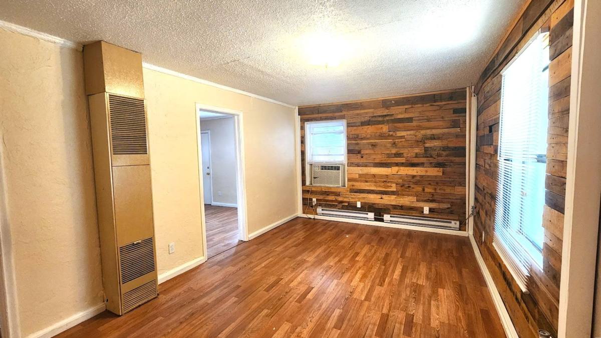 House for rent at 522 E Curtis Dr, Oklahoma City, OK 73110