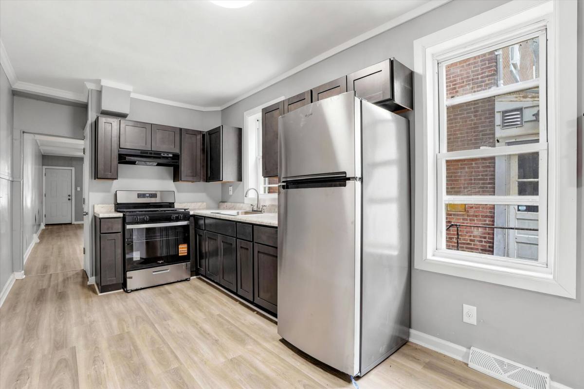 Apartment for rent at 746 Centre St, Trenton, NJ 08611