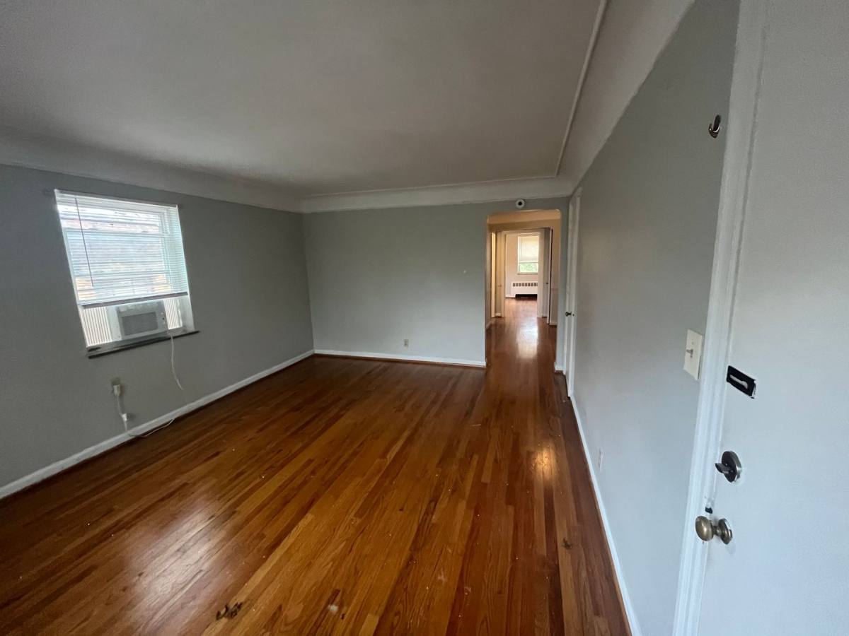 Apartment for rent at 7080 Eastlawn Dr, Cincinnati, OH 45237