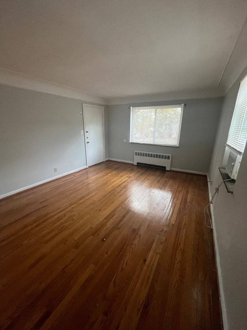 Apartment for rent at 7080 Eastlawn Dr, Cincinnati, OH 45237