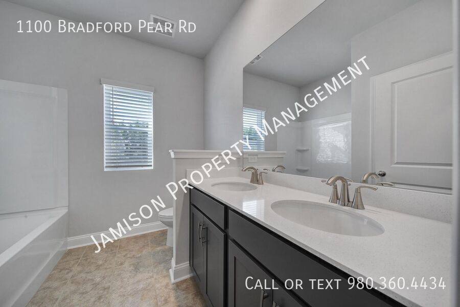 House for rent at 1100 Bradford Pear Rd, Monroe, NC 28112