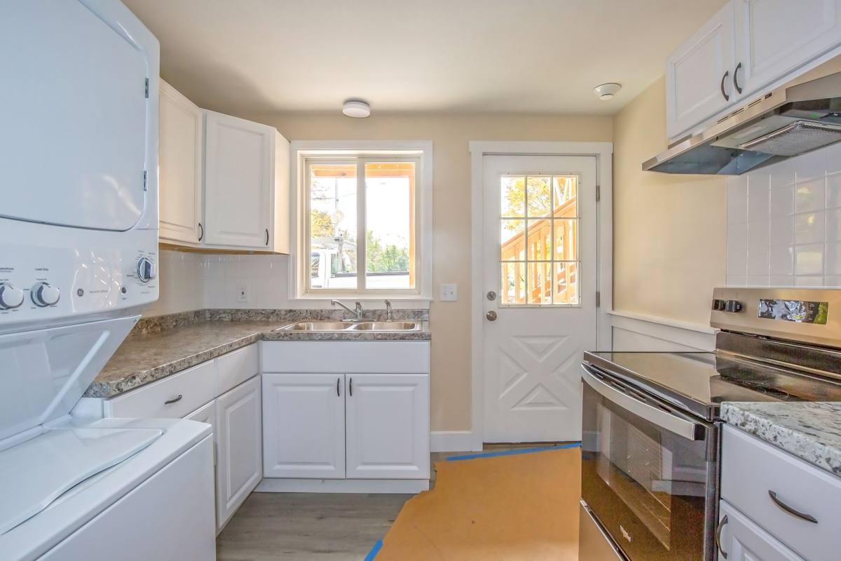 Apartment for rent at 360 E St, Lee, MA 01238