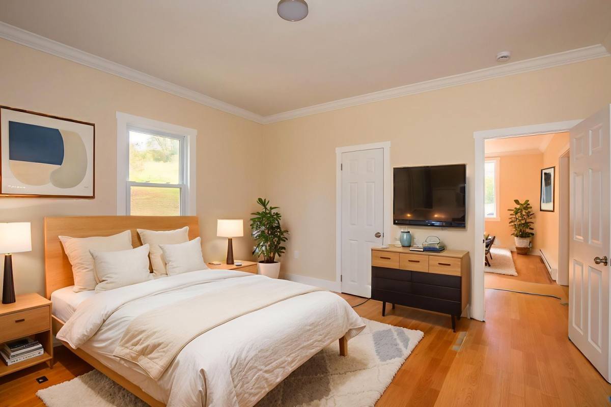 Apartment for rent at 360 E St, Lee, MA 01238