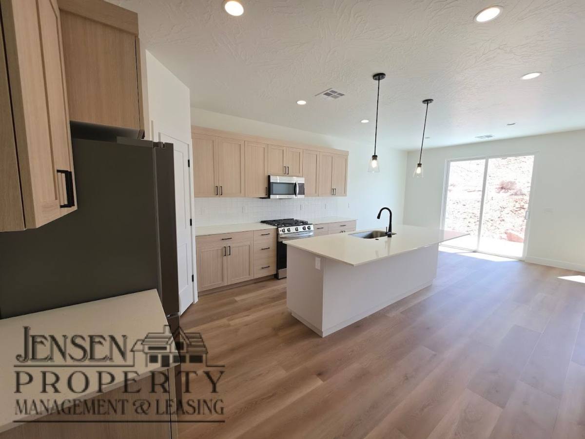 House for rent at 6119 S Cygnus Dr, Saint George, UT 84790
