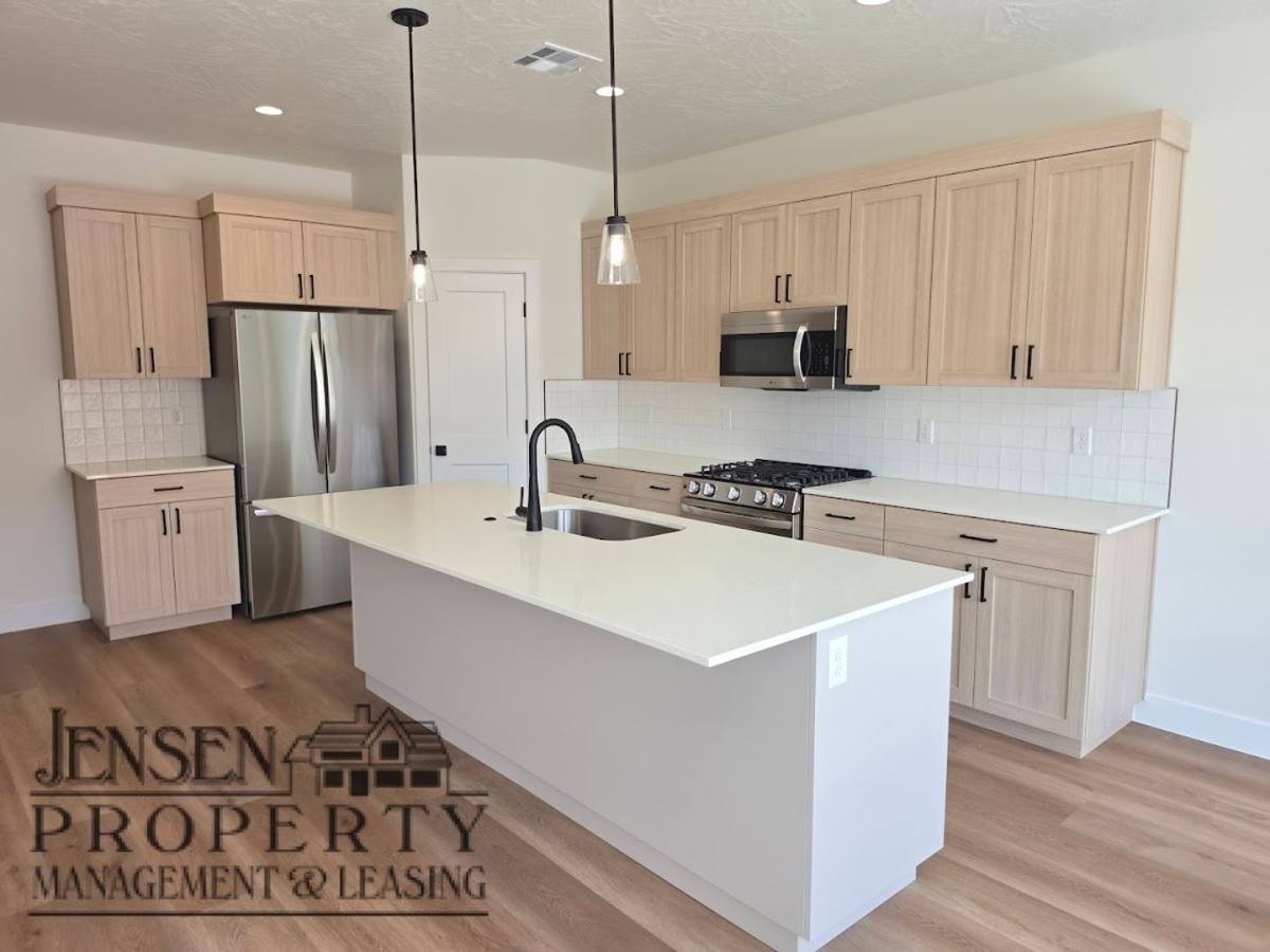 House for rent at 6119 S Cygnus Dr, Saint George, UT 84790