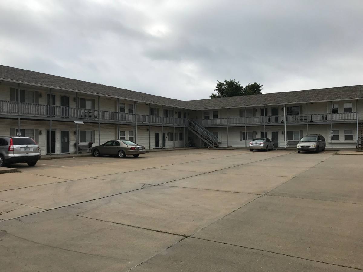 Apartment for rent at 805 Clark St, Augusta, KS 67010