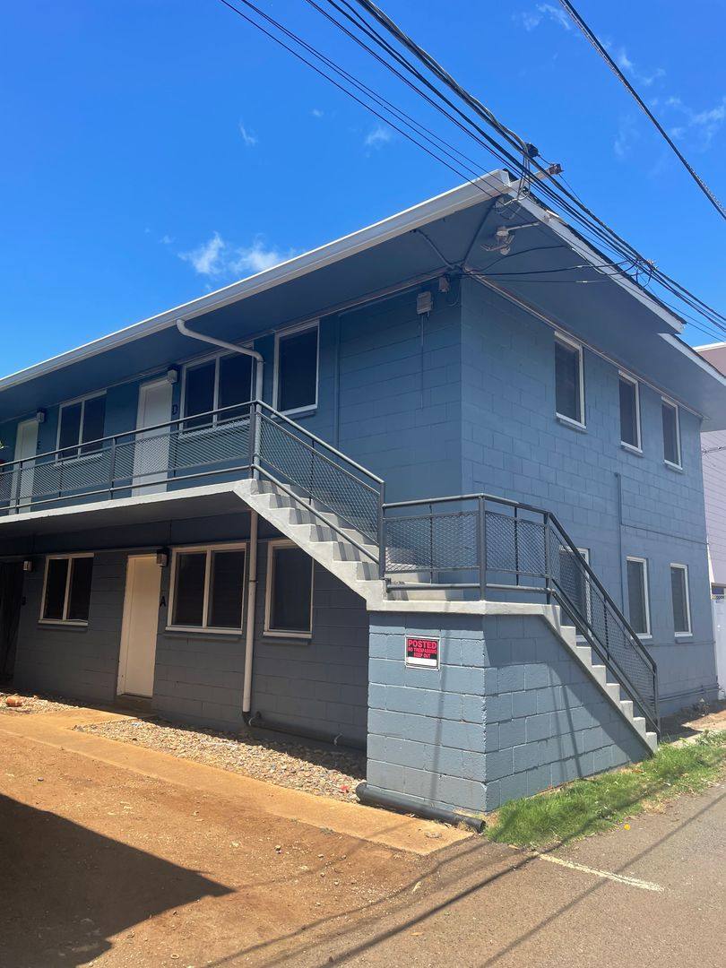 Apartment for rent at 927 Hausten St, Honolulu, HI 96826