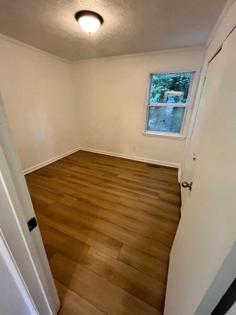 Apartment for rent at 215 & 217 Hurt St, Chatham, VA 24531