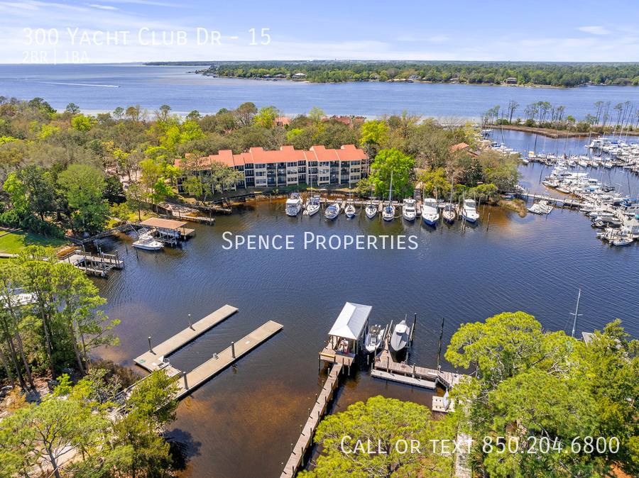 Condo for rent at 300 Yacht Club Dr #15, Niceville, FL 32578