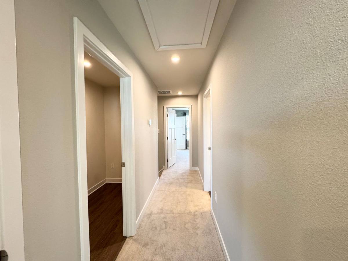 Townhouse for rent at 106 B Mizzen Way, Elizabeth City, NC 27909