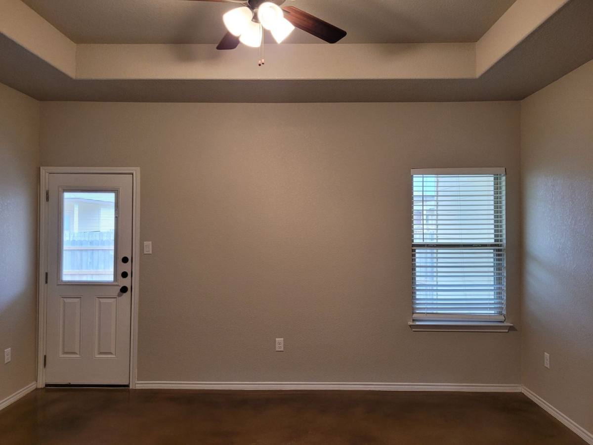 Townhouse for rent at 1143 Stanley Way, Seguin, TX 78155