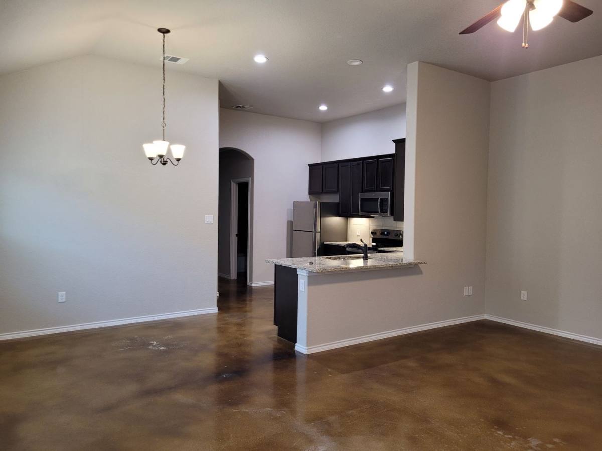 Townhouse for rent at 1143 Stanley Way, Seguin, TX 78155