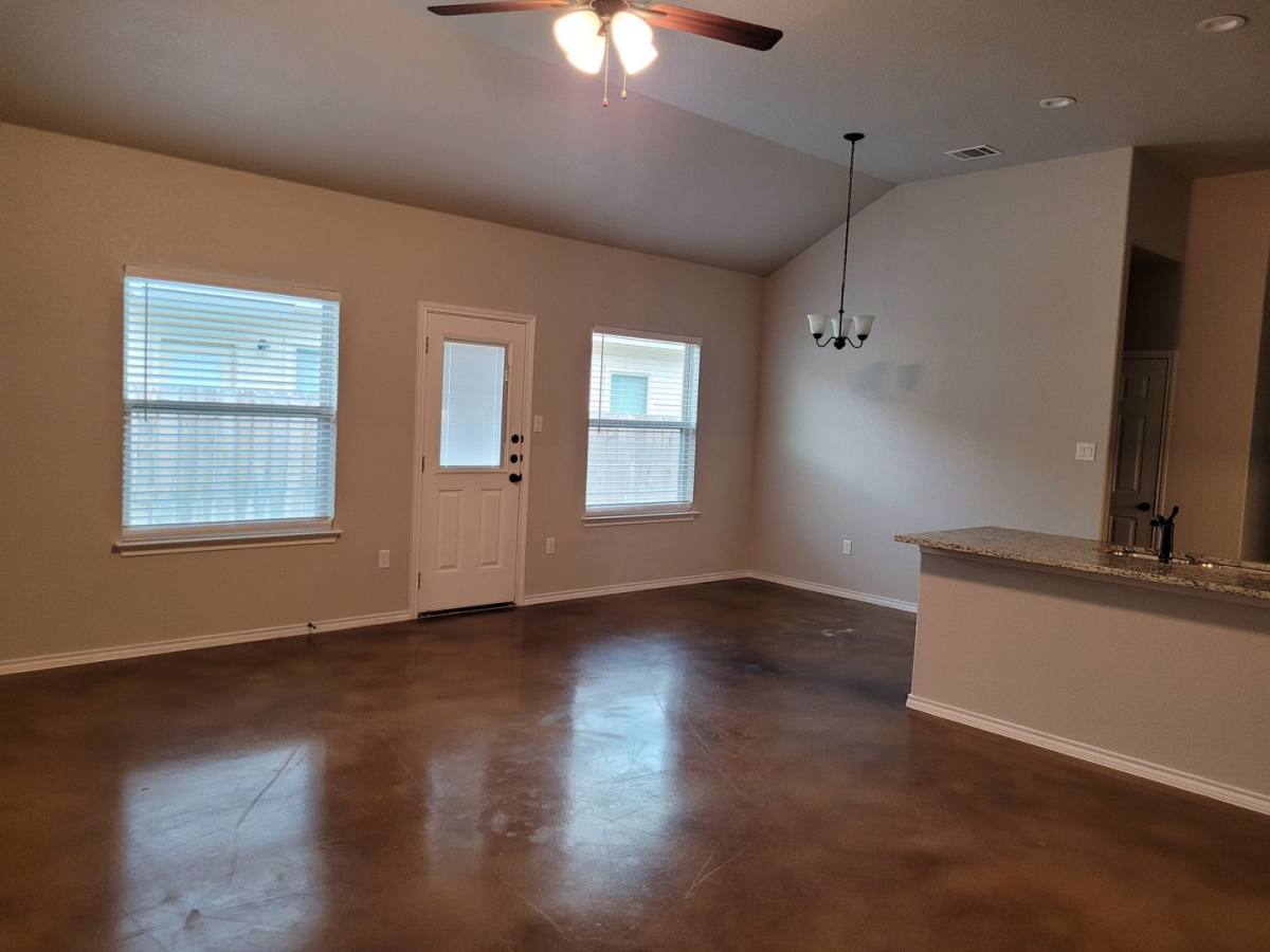 Townhouse for rent at 1143 Stanley Way, Seguin, TX 78155