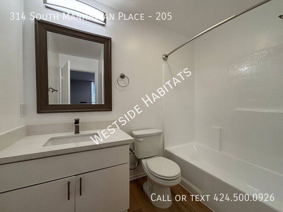 Apartment for rent at 314 S Manhattan Place #205, Los Angeles, CA 90020