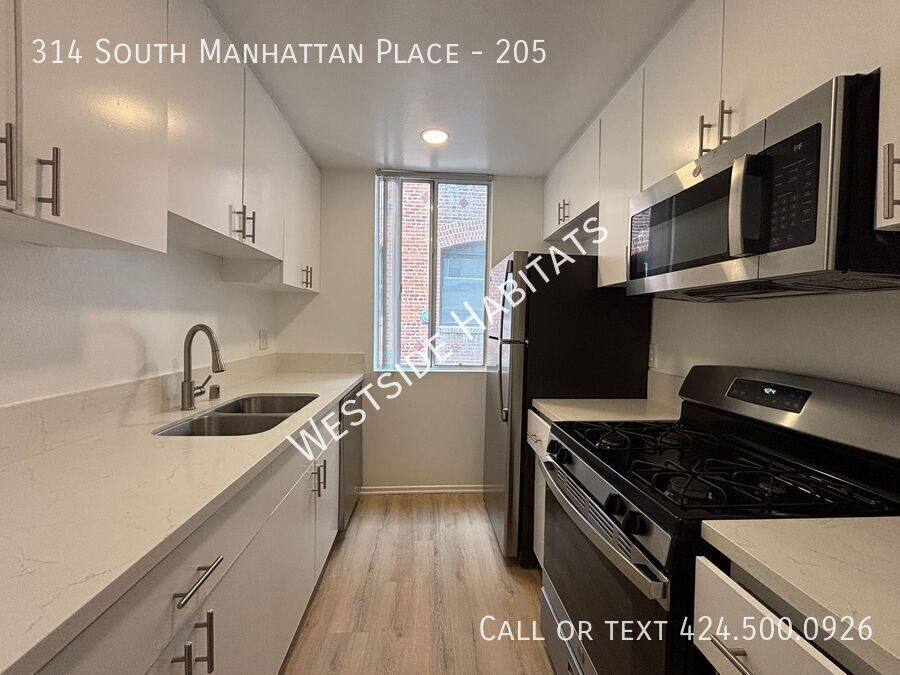 Apartment for rent at 314 S Manhattan Place #205, Los Angeles, CA 90020
