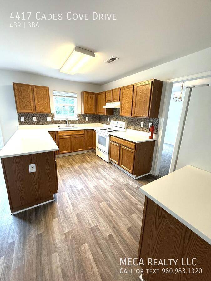 House for rent at 4417 Cades Cove Dr, Charlotte, NC 28273