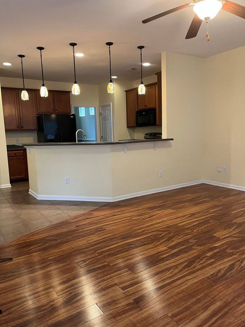 House for rent at 132 Avonshire Dr, Summerville, SC 29483