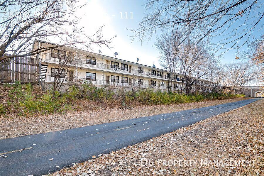 Apartment for rent at 8400 Minnetonka Blvd #111, Minneapolis, MN 55426