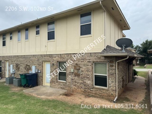 Townhouse for rent at 2206 SW 102nd St, Oklahoma City, OK 73159