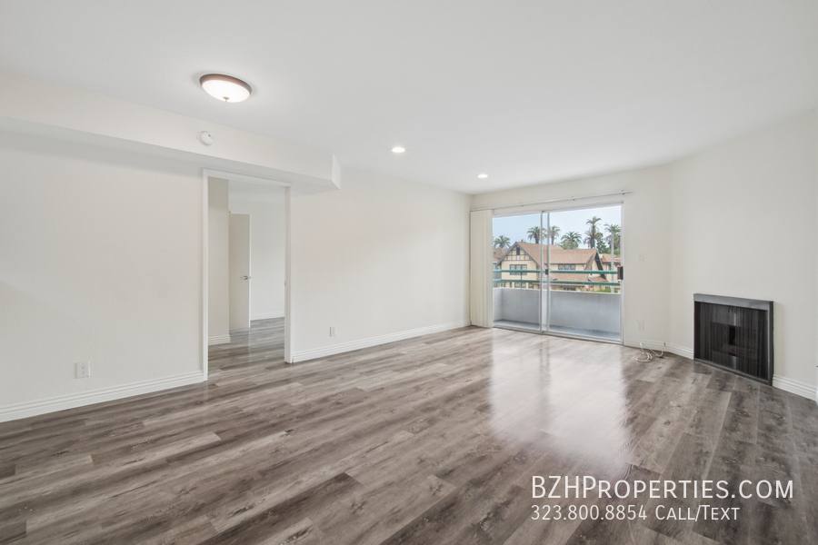Apartment for rent at 870 Crenshaw Blvd #202A, Los Angeles, CA 90005