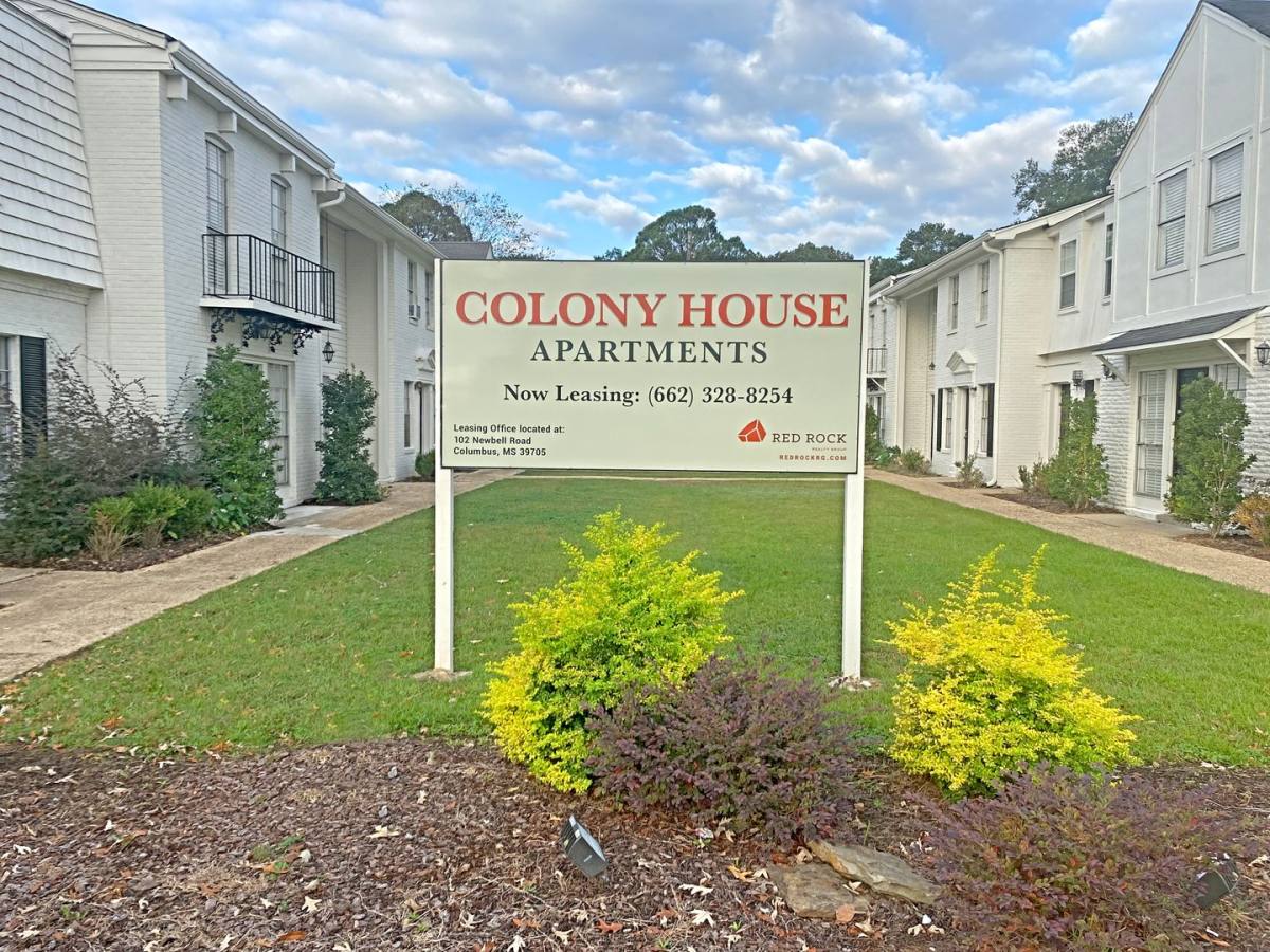 Apartment for rent at 2315 5th St N, Columbus, MS 39705