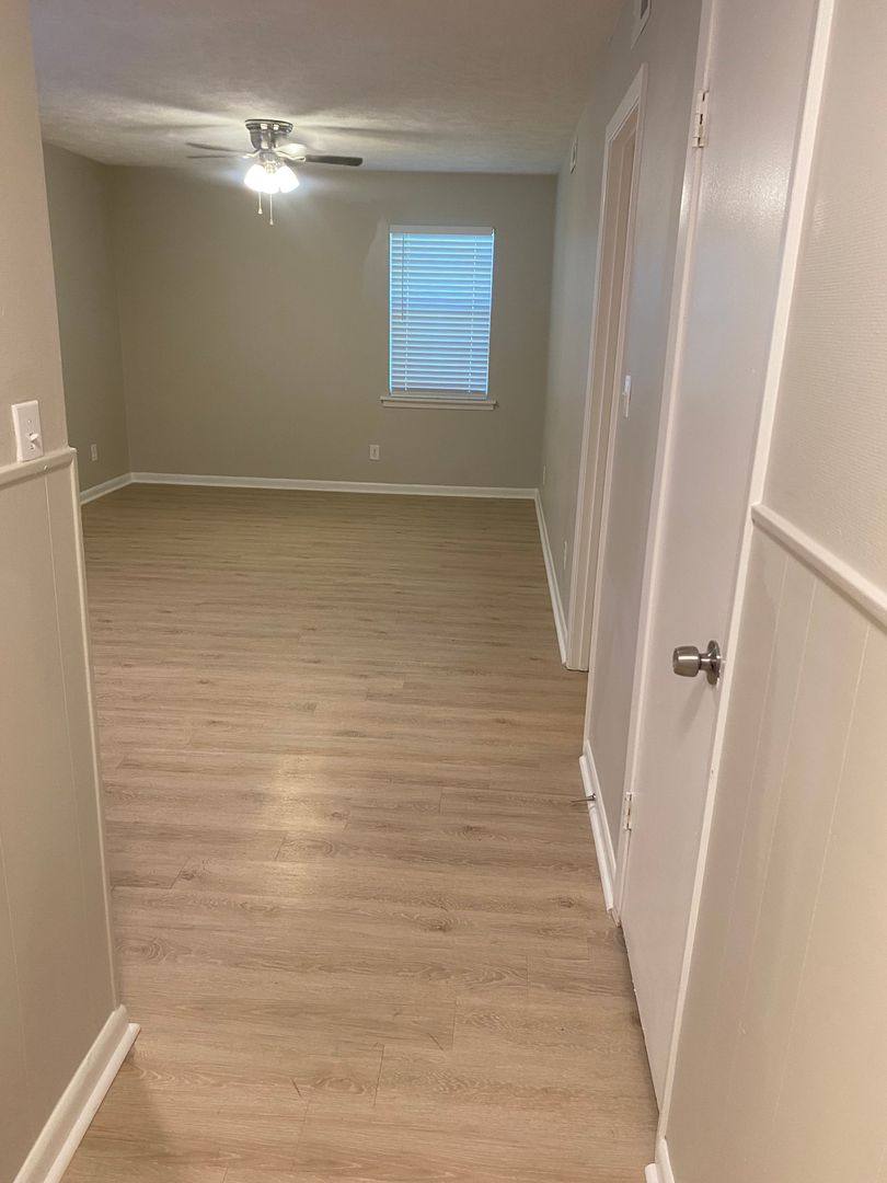 Apartment for rent at 2315 5th St N, Columbus, MS 39705